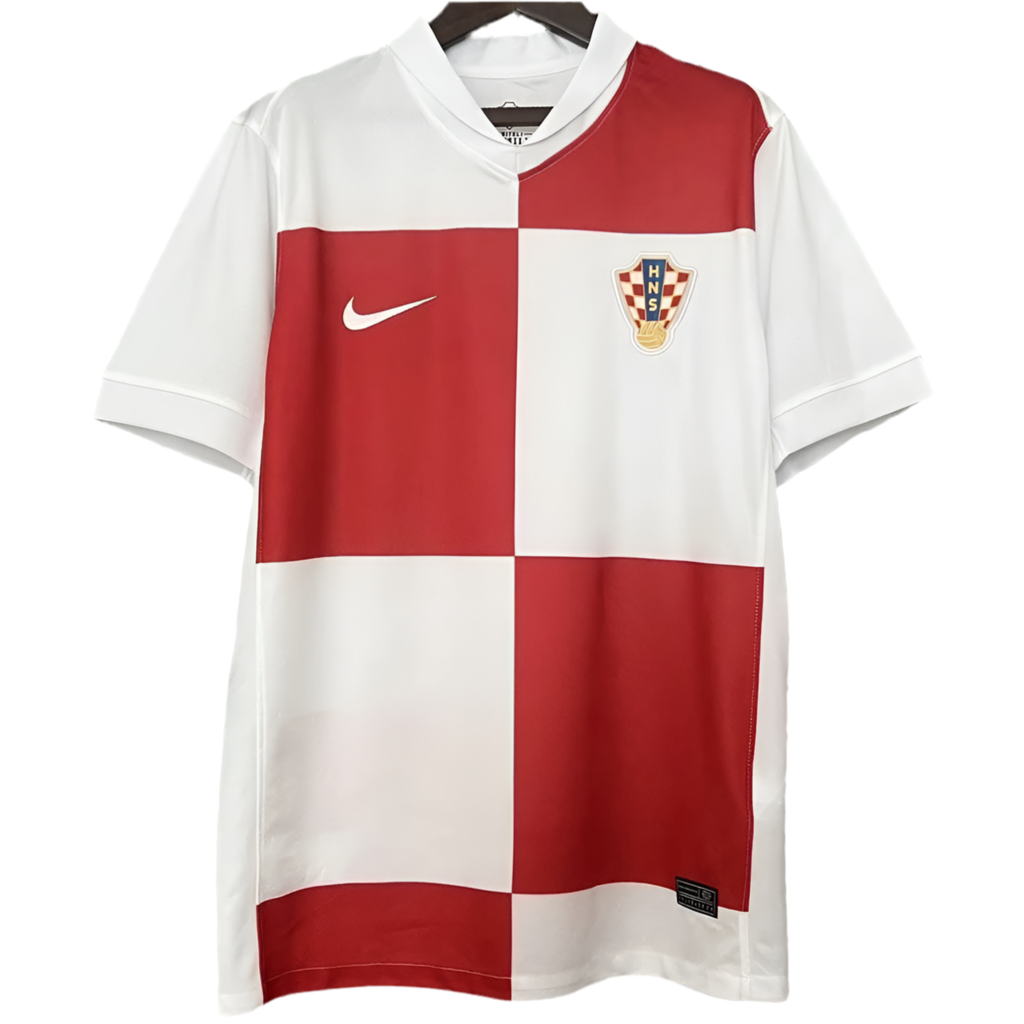 24/25 Croatia Home kit