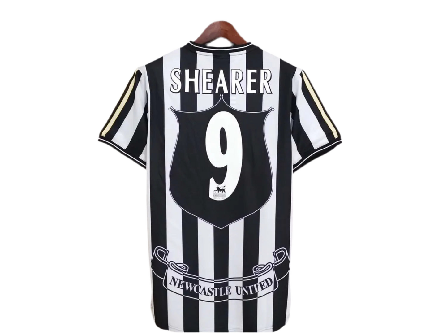 97/99 Newcastle Home kit