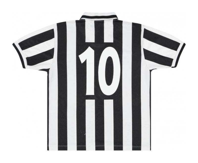 94/95 Juventus Home kit