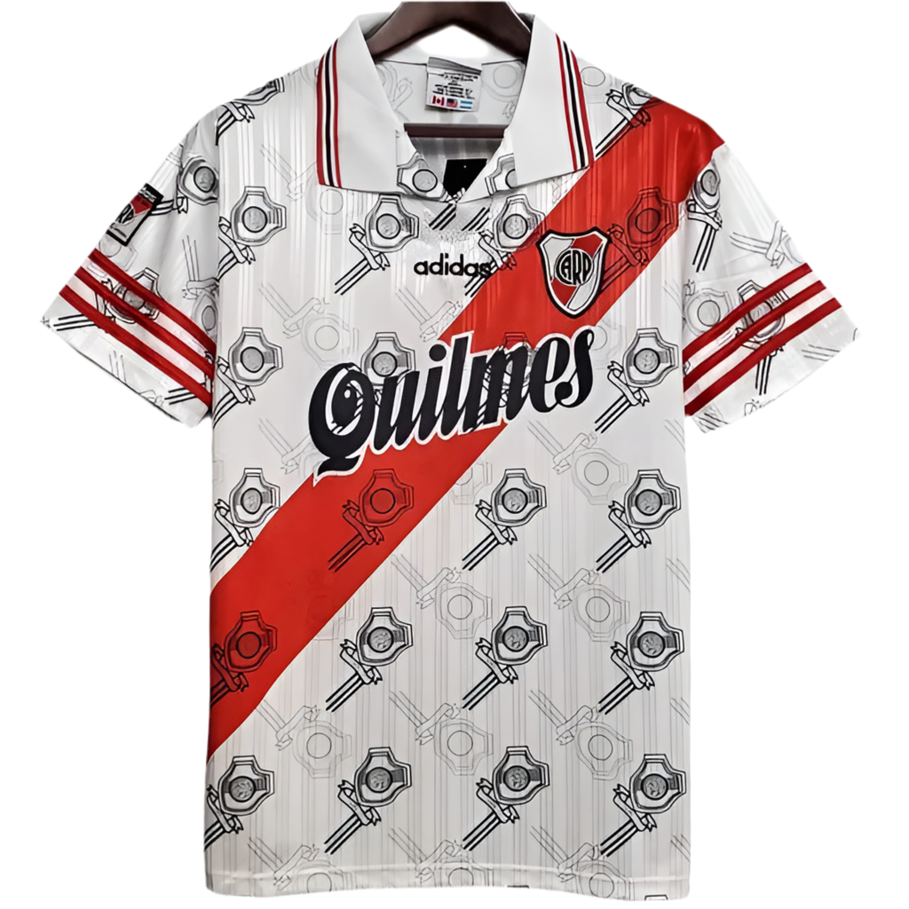 95/96 River Plate Home kit