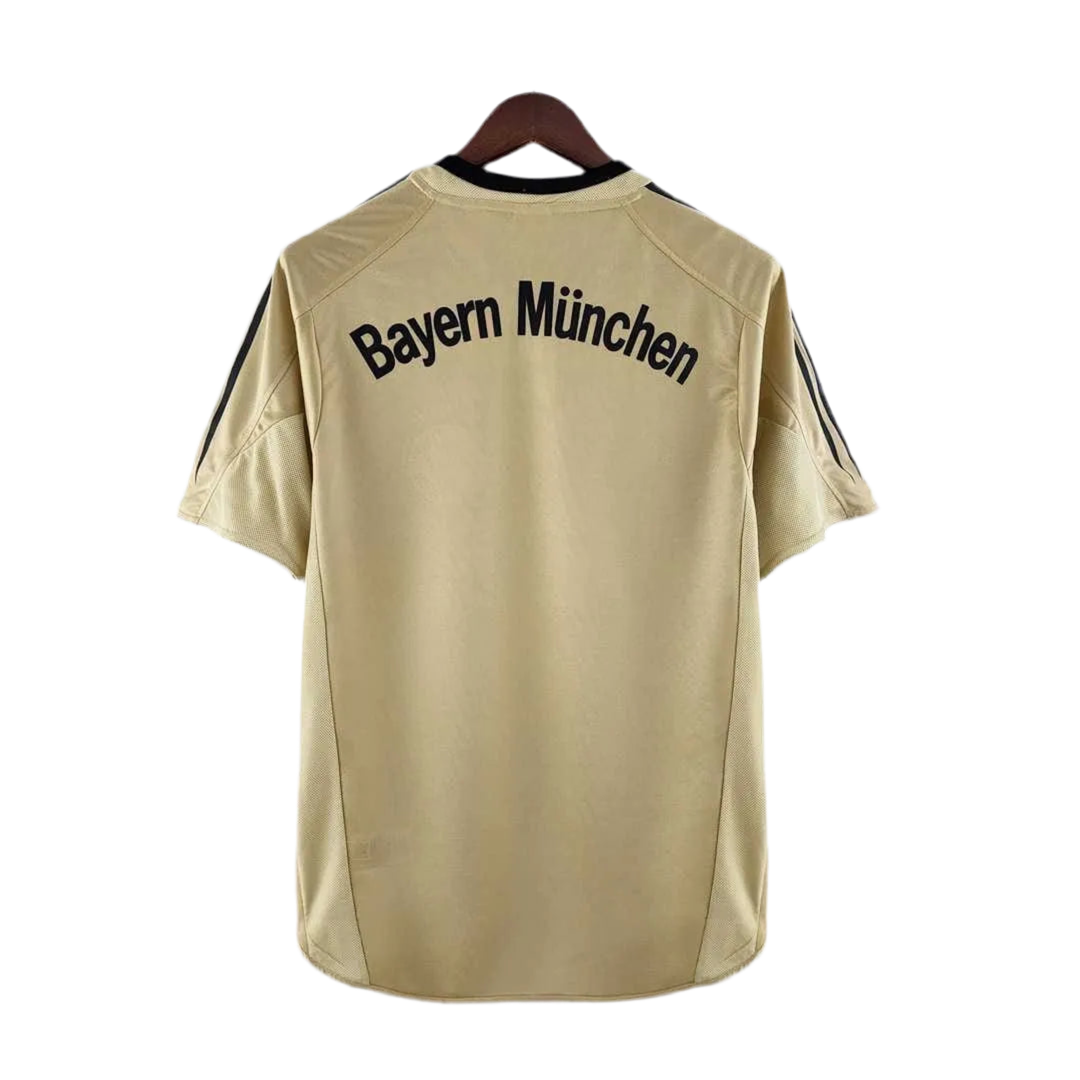 04/05 Bayern Munchen Away kit