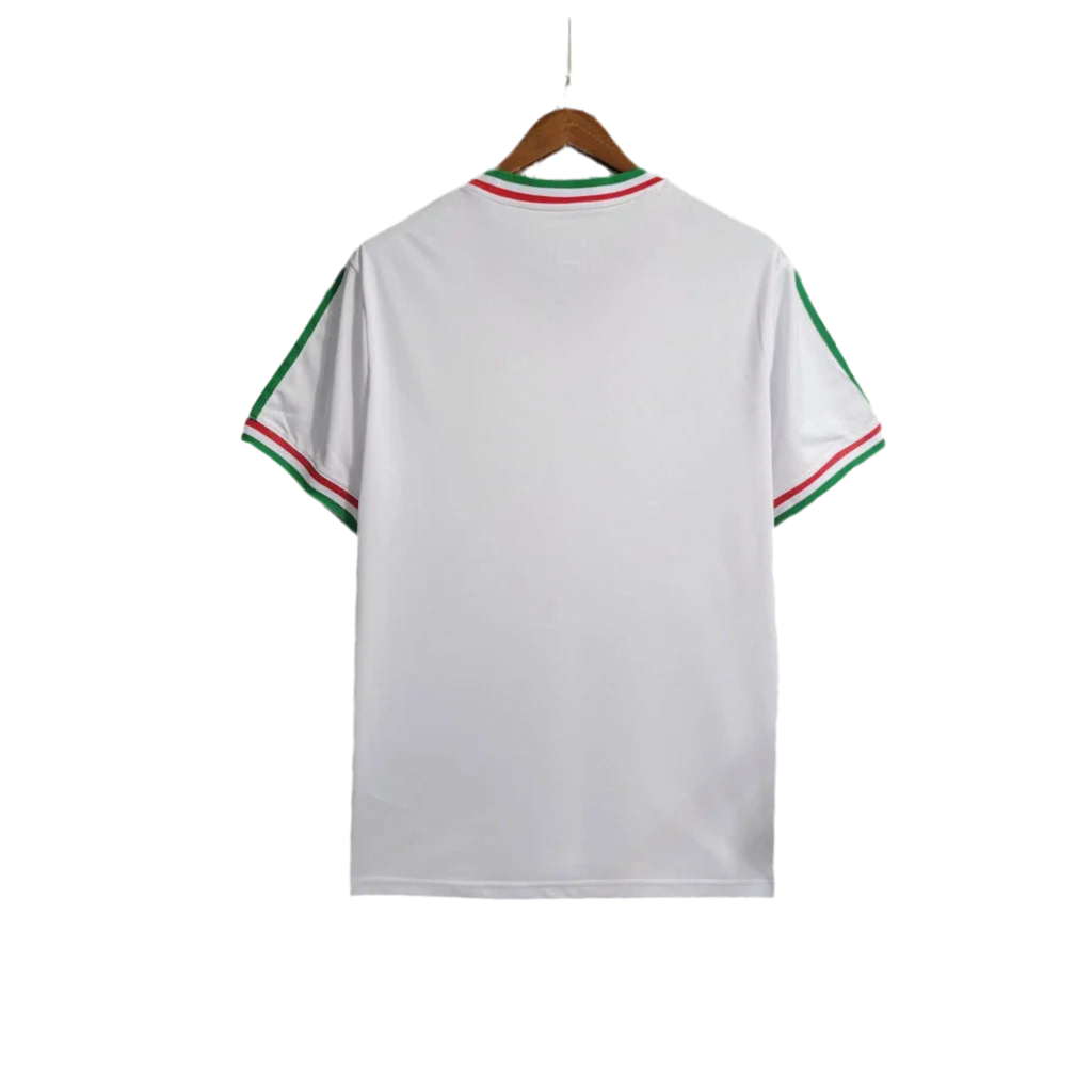 84/85 Mexico Third kit