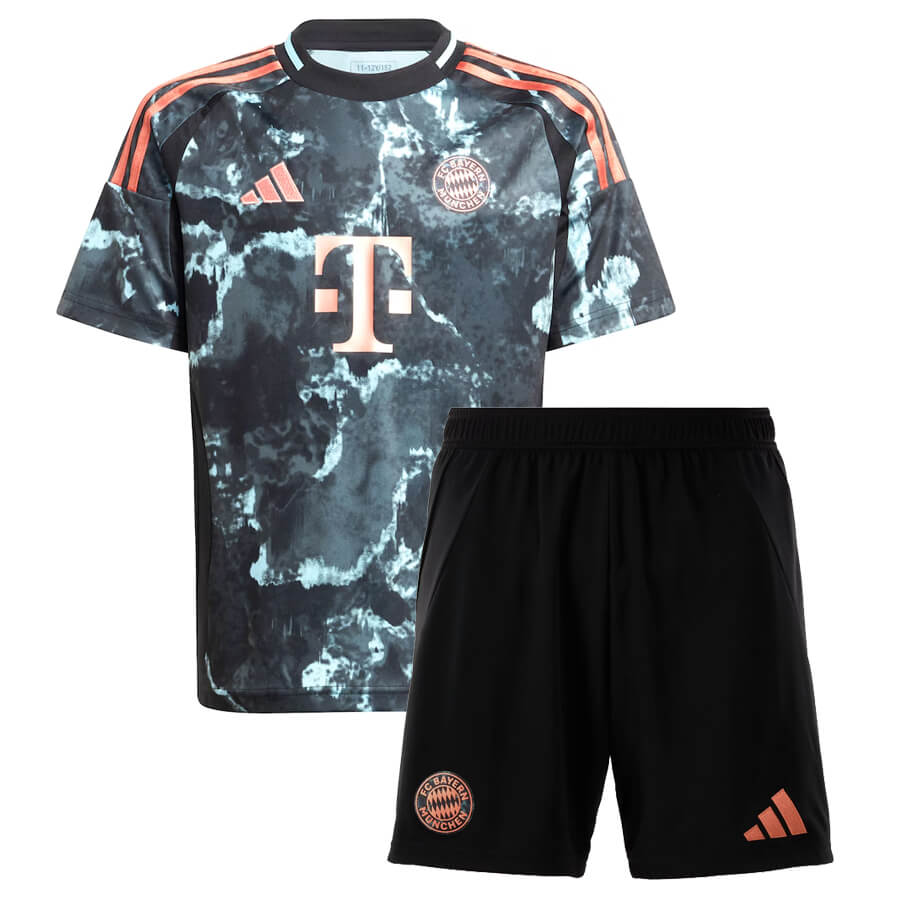 24/25 Bayern Munchen Away kit (Kids)
