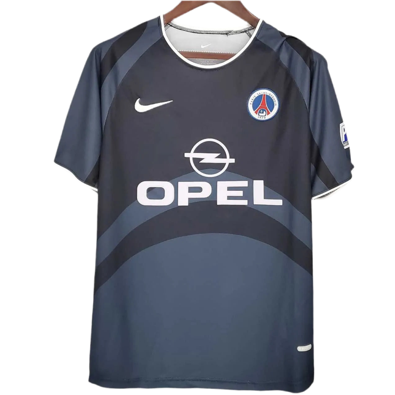 01/02 PSG Third kit