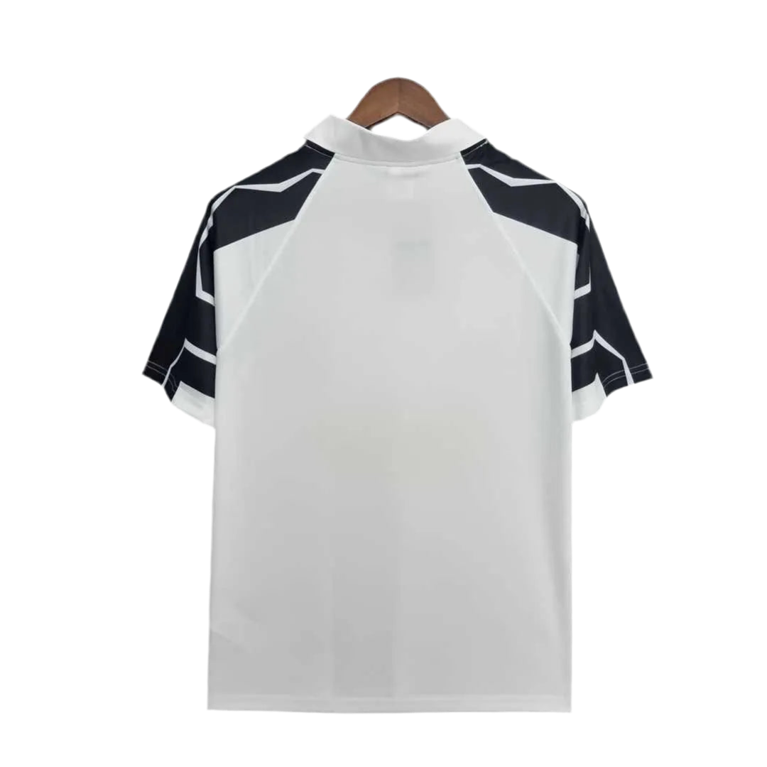 95/96 Colo Colo Home kit