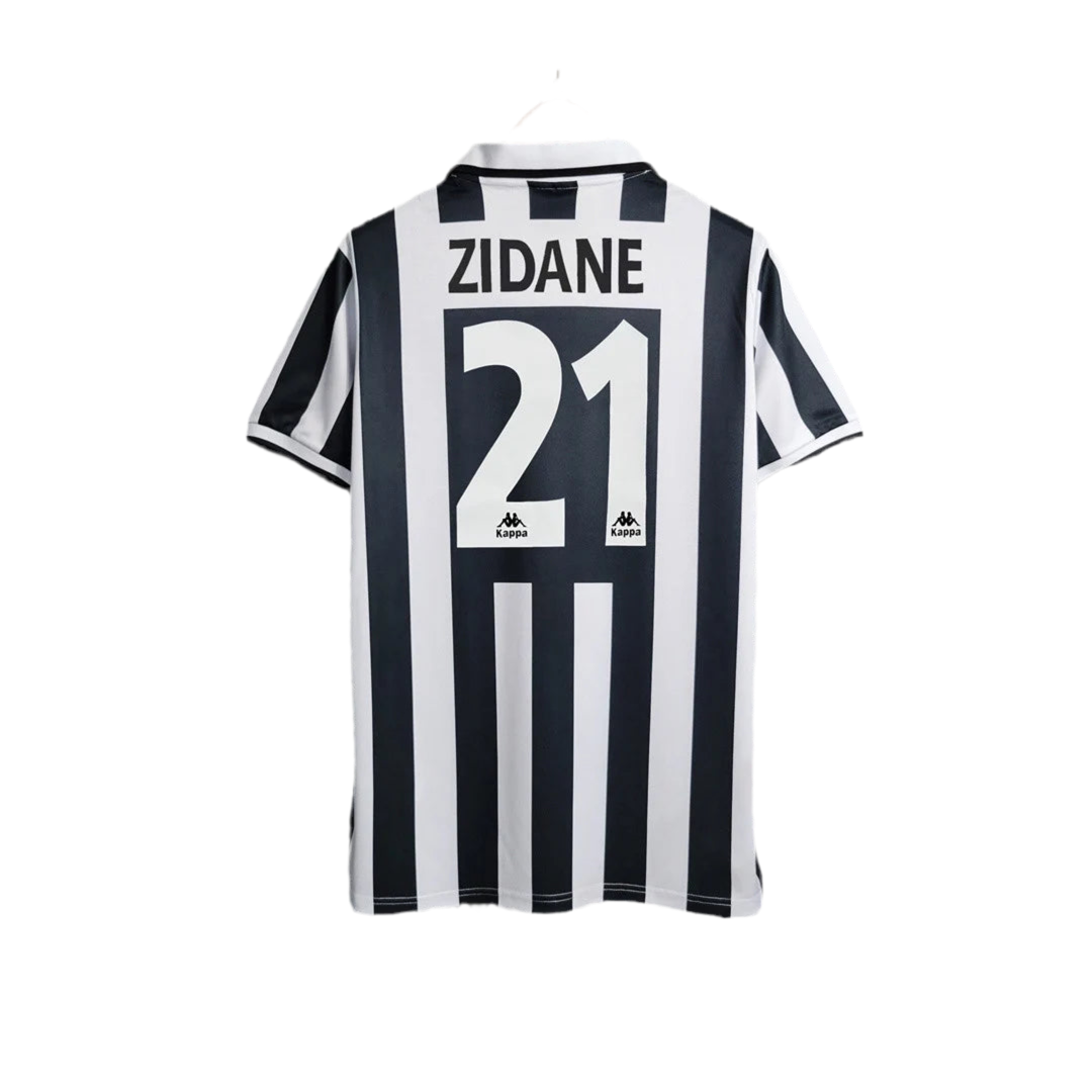 95/96 Juventus Home kit