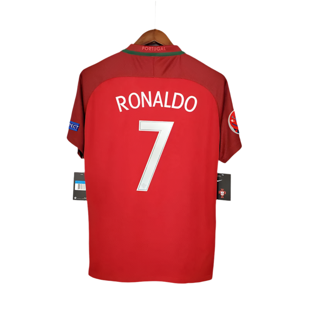 16/17 Portugal Home kit
