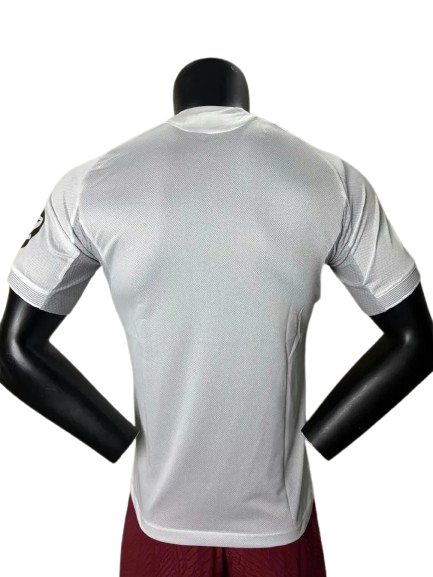 25/26 Real Madrid Home kit (player version)