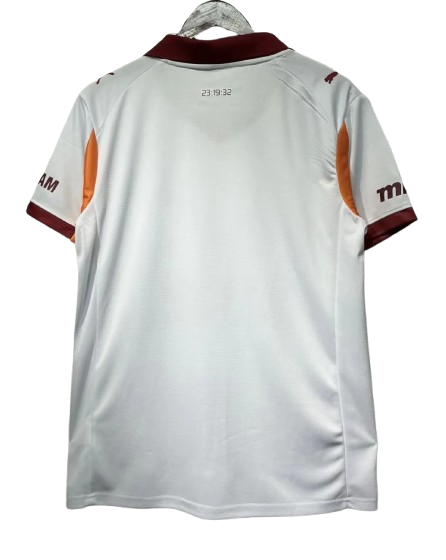 25/26 Galatasaray Away kit