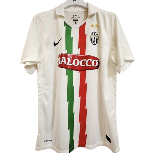 10/11 Juventus Away kit