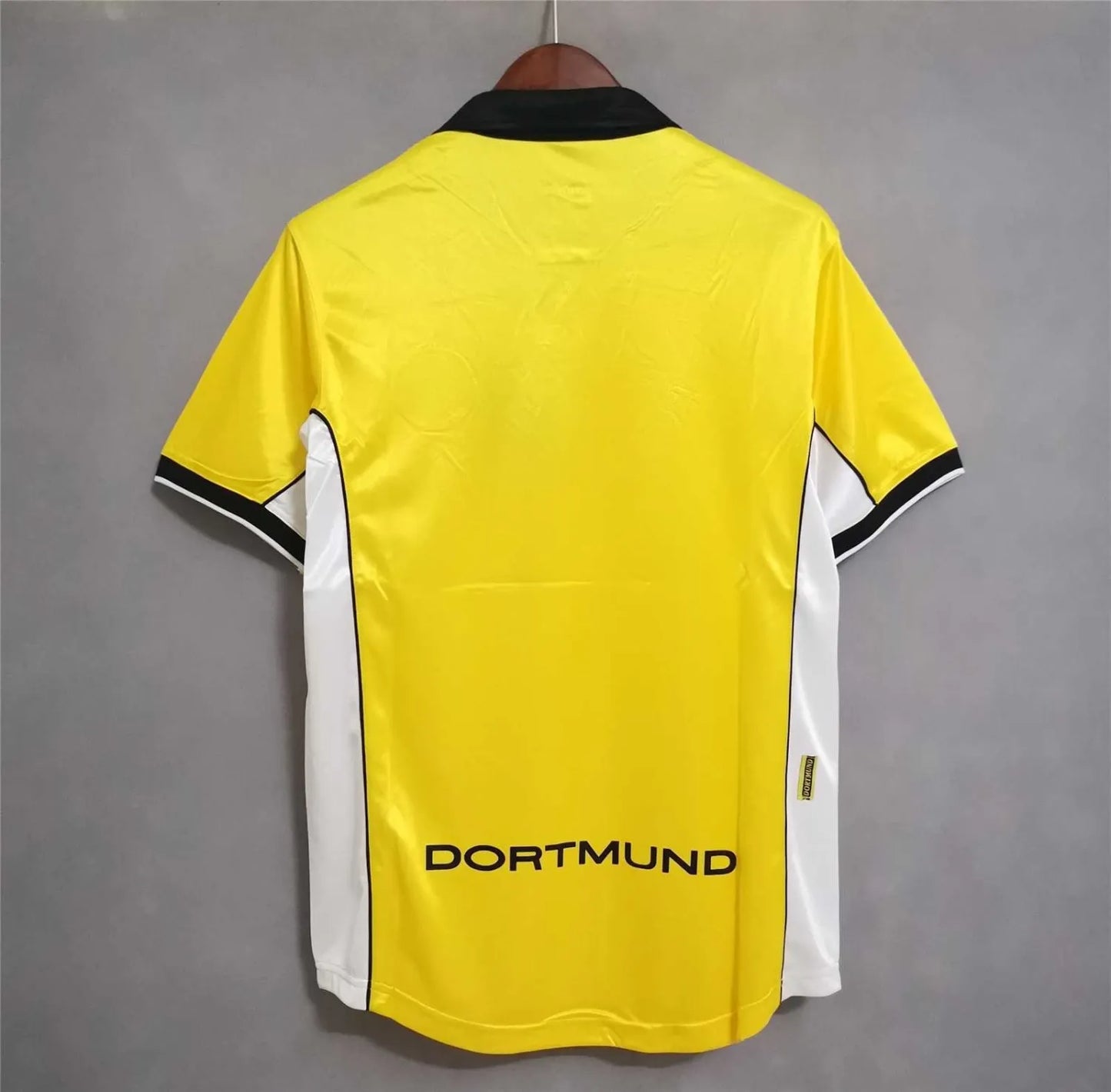 98/99 Borussia Dortmund Home kit