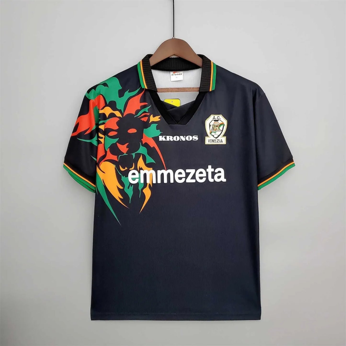 97/98 Venezia Home kit