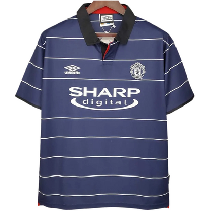 99/00 Manchester United Away kit