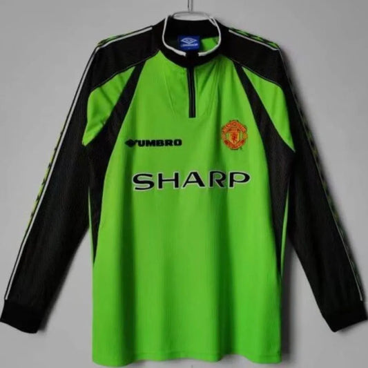 98/00 Manchester United Goalkeeper kit