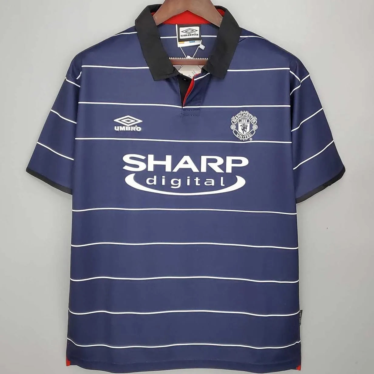 99/00 Manchester United Away kit