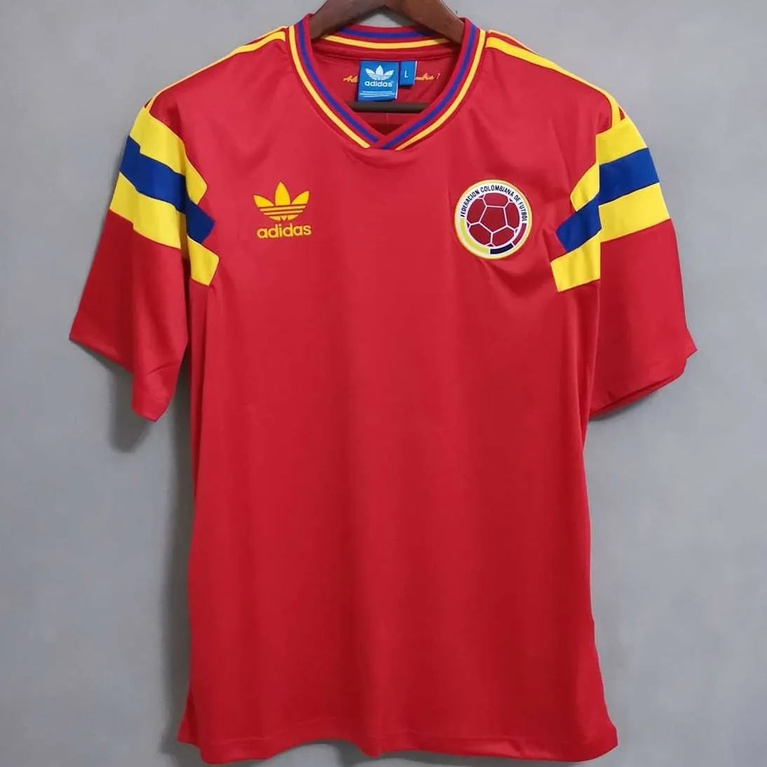 90/91 Colombia Away kit