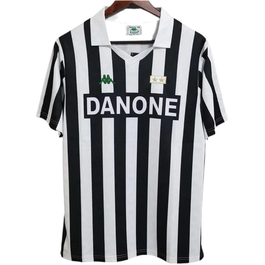 92/93 Juventus Home kit