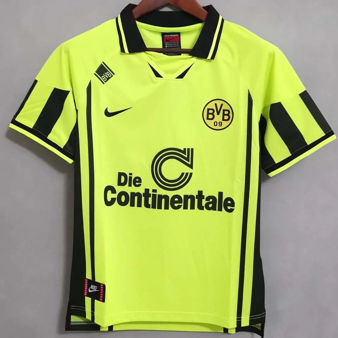 96/97 Borussia Dortmund Home kit