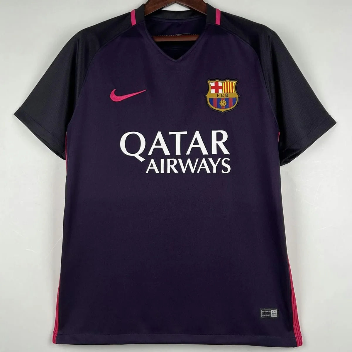 16/17 FC Barcelona Away kit