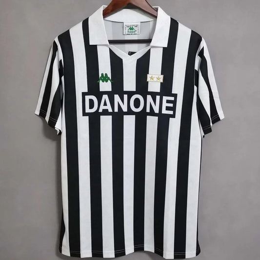 91/92 Juventus Home kit