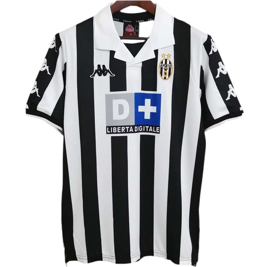 99/00 Juventus Home kit