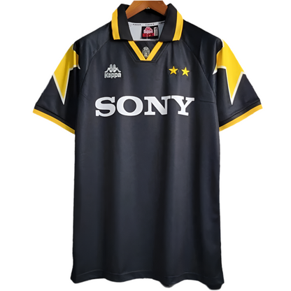 95/96 Juventus Third kit