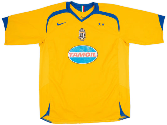 05/06 Juventus Third kit