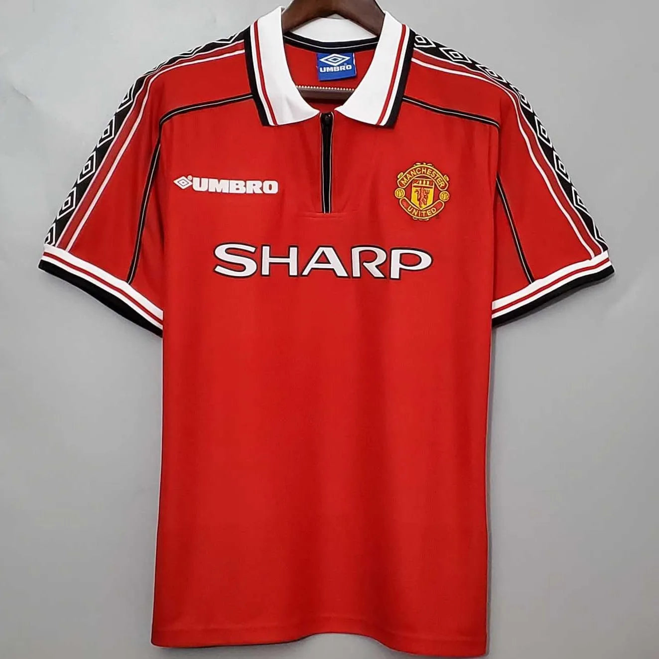 98/00 Manchester United Home kit