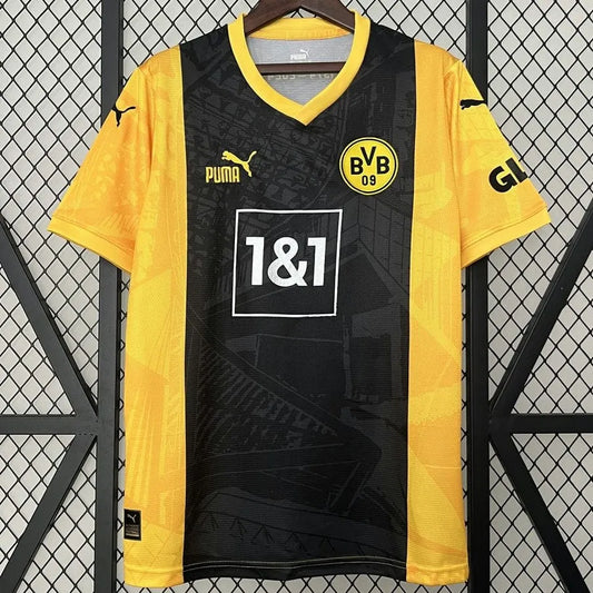 23/24 Borussia Dormund Commemorative kit (fan version)