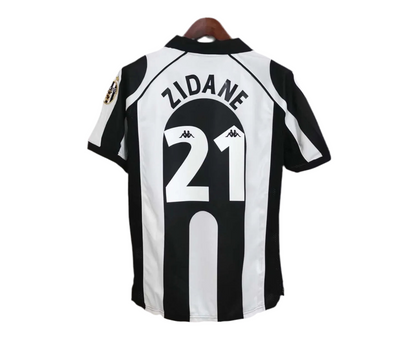 97/98 Juventus Home kit