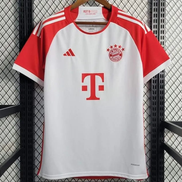 23/24 Bayern Munchen Home kit (fan version)