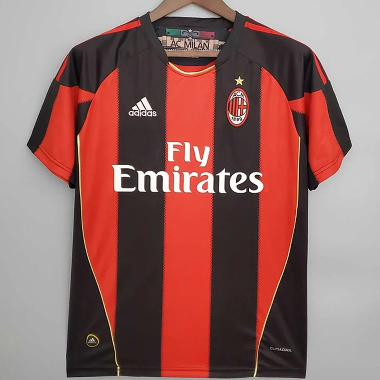 10/11 AC MIlan Home kit