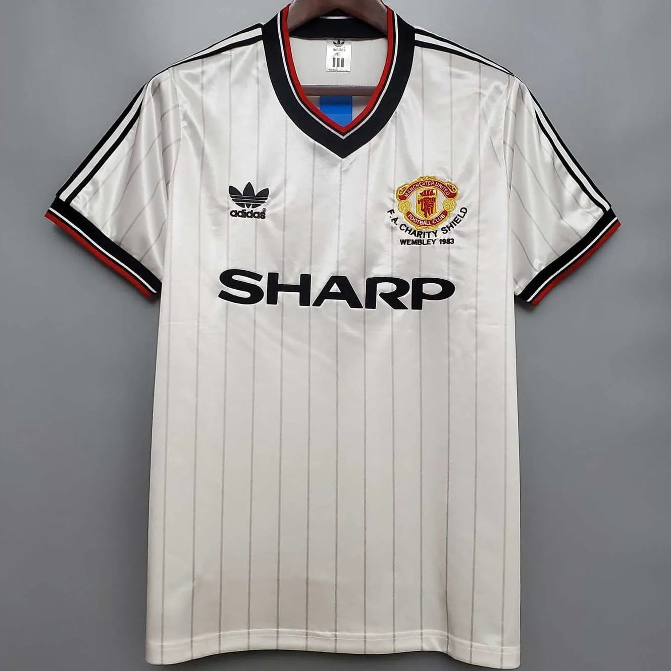 82/83 Manchester United Away kit