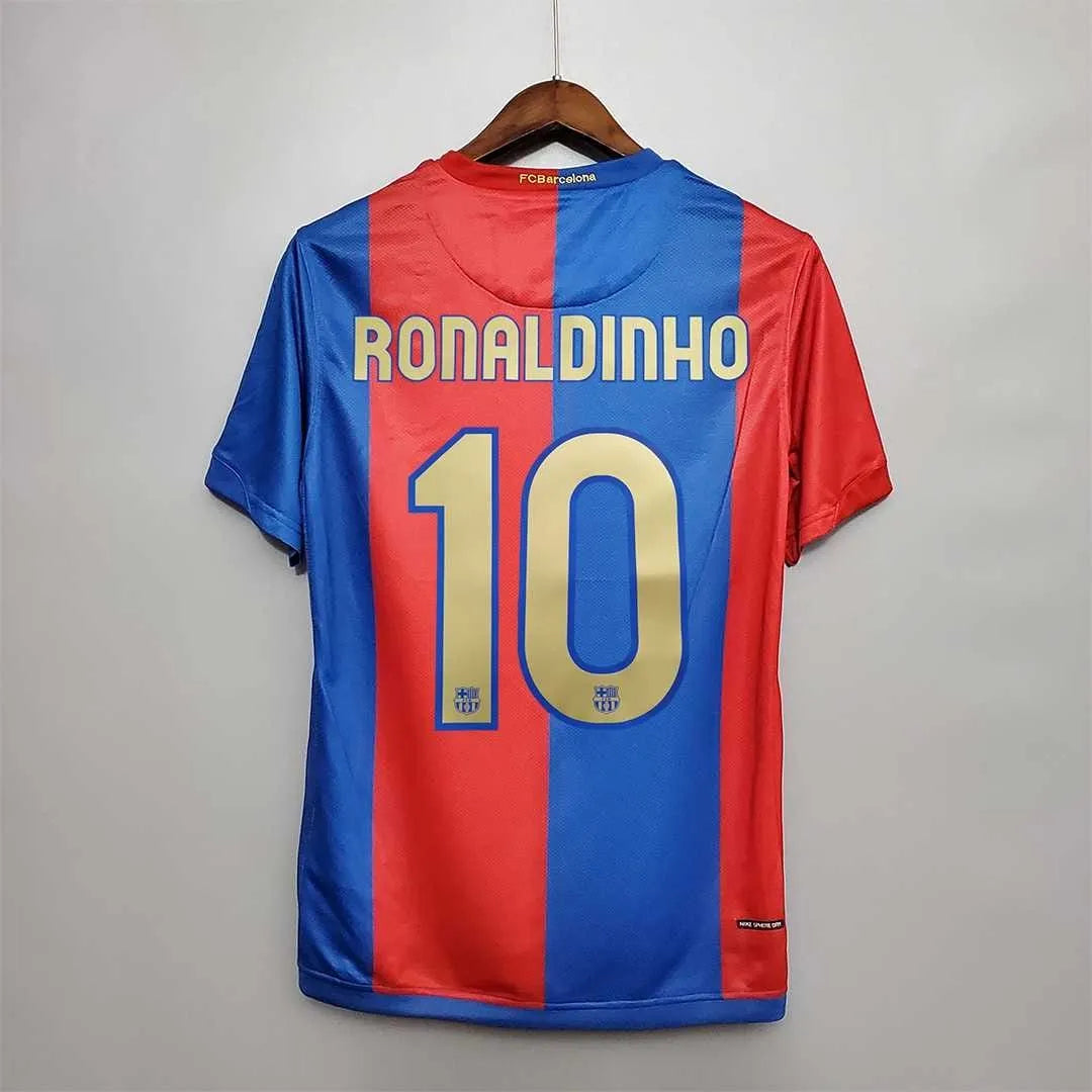 06/07 FC Barcelona Home kit