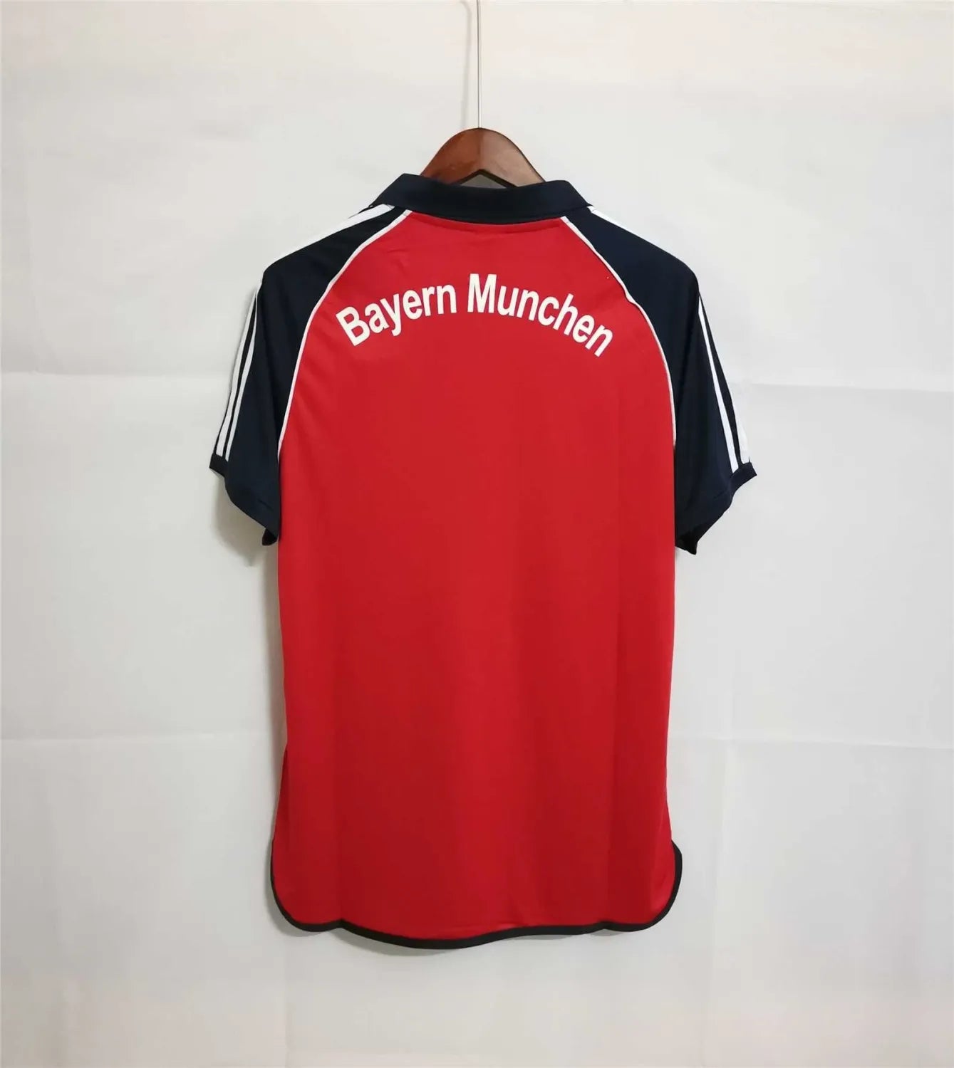 00/01 Bayern Munchen Home kit