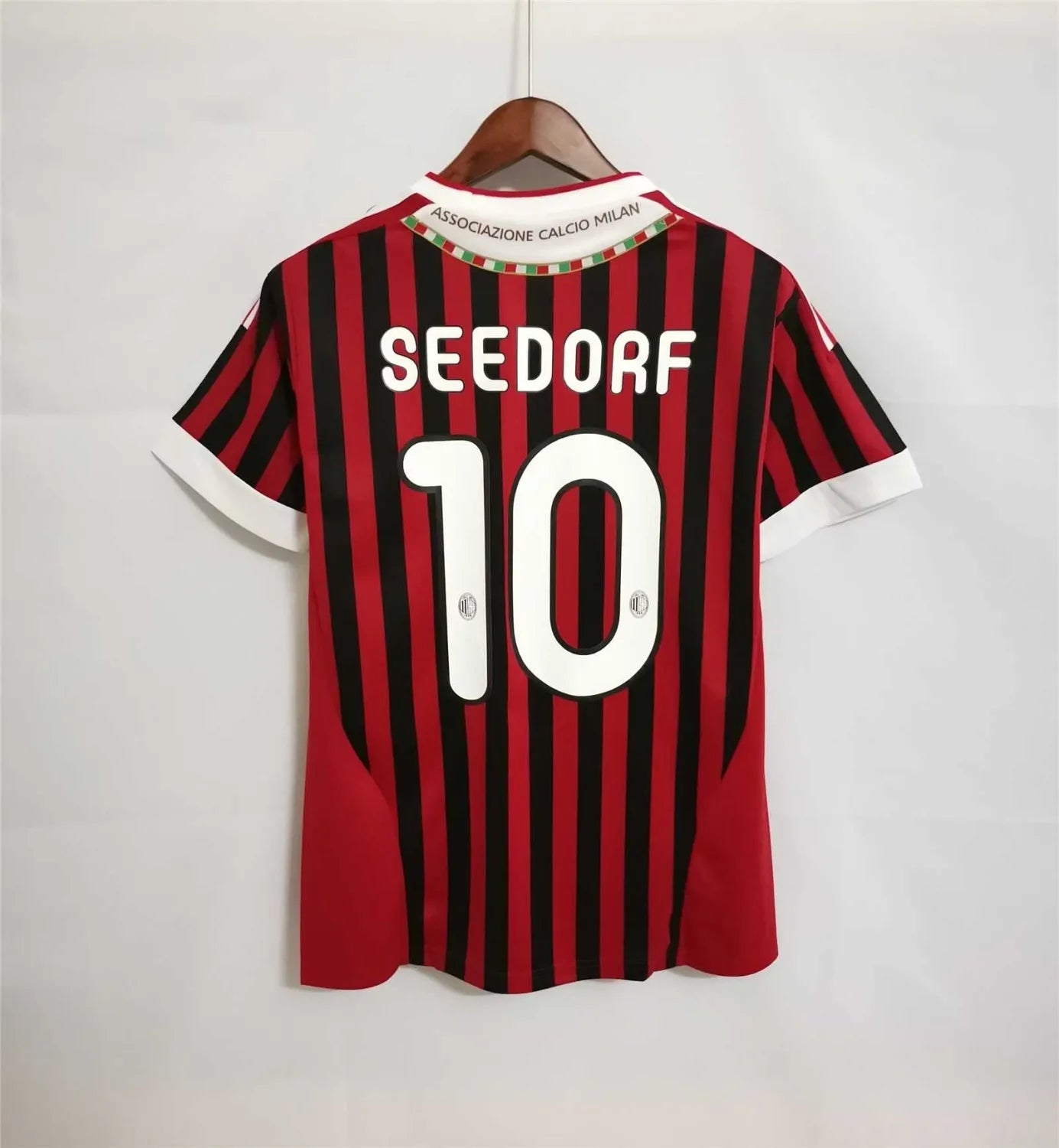 11/12 AC MIlan Home kit