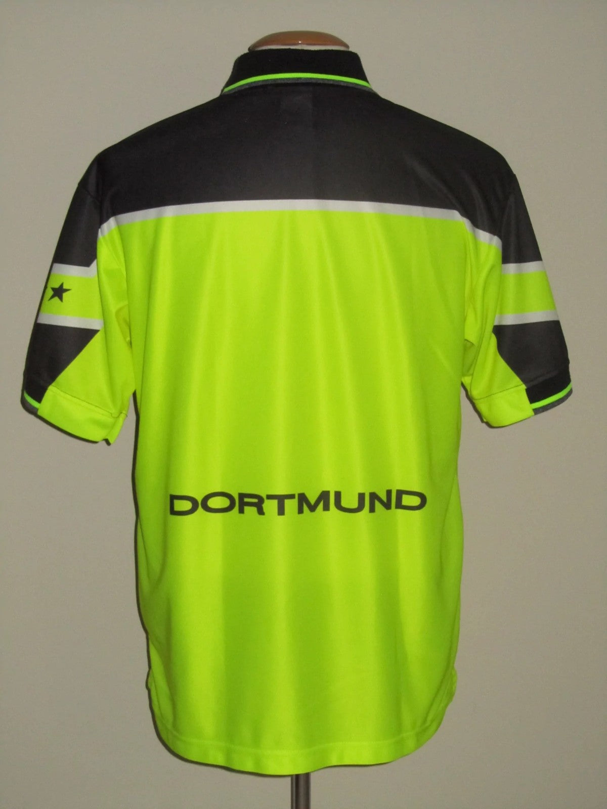 97/98  Borussia Dortmund Home kit